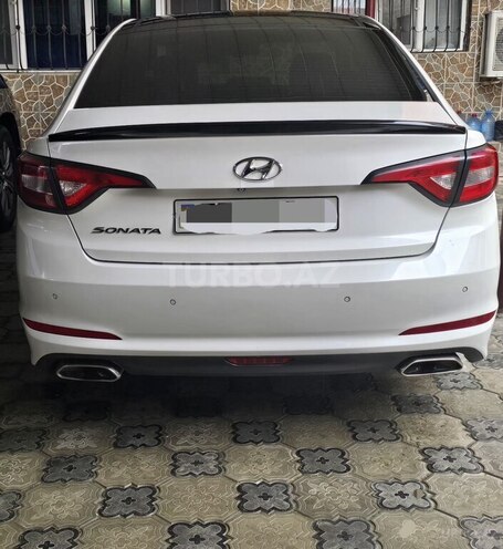 Hyundai Sonata-2