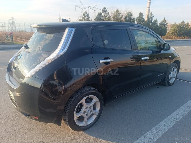 Nissan Leaf-5