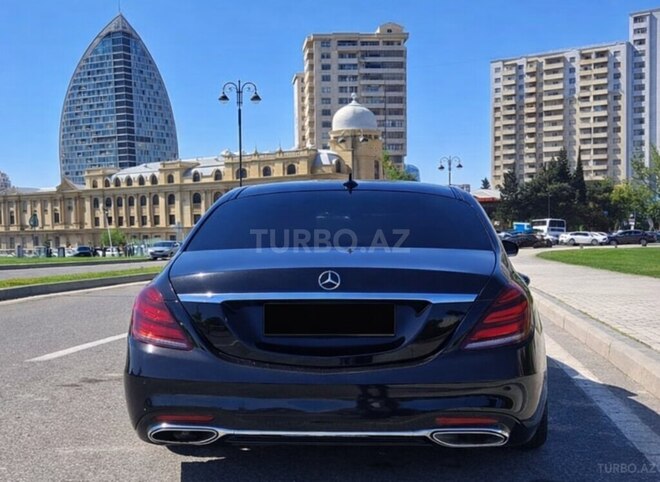 Mercedes S 350 d-3