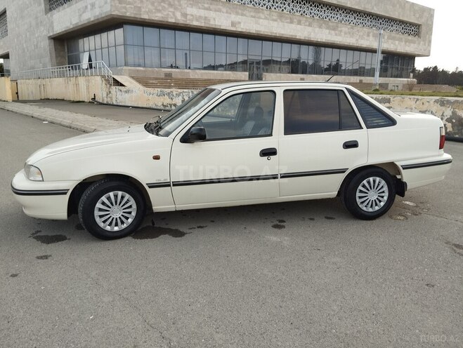 Daewoo Nexia-4