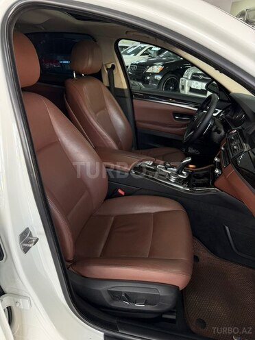 BMW 528-9