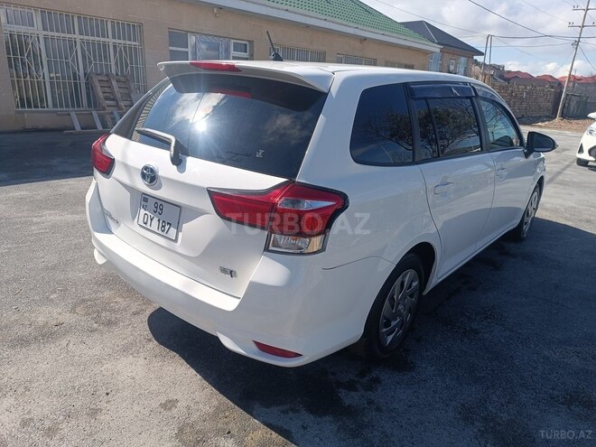 Toyota Corolla Fielder-15