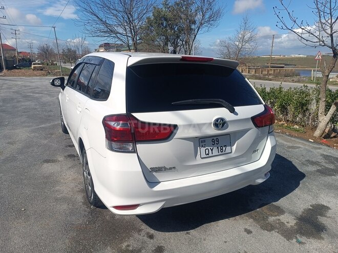 Toyota Corolla Fielder-16