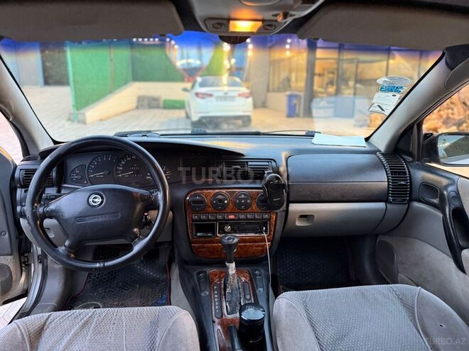 Opel Omega-5