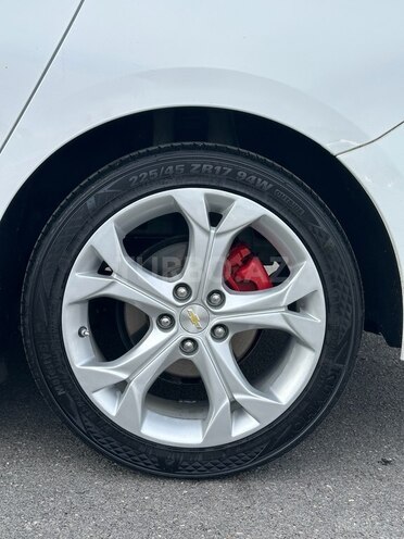 Chevrolet Cruze-20