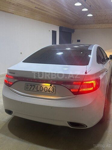 Hyundai Grandeur-4