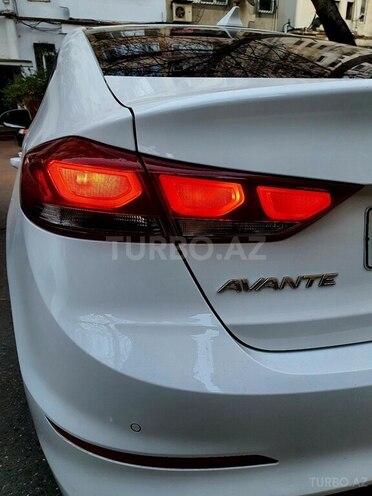 Hyundai Avante-7