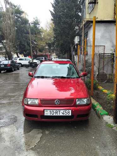 Volkswagen Polo 2001, 297,000 km - 1.6 l - Bakı