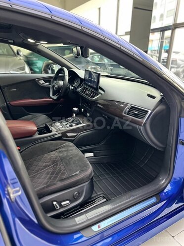 Audi S7-18
