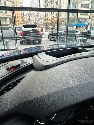 Audi S7-19