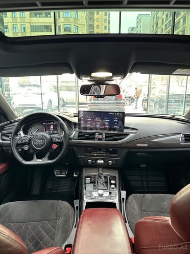 Audi S7-13