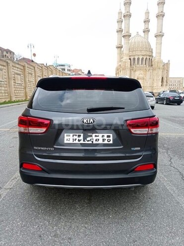 Kia Sorento-2