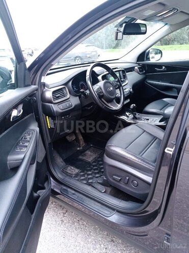 Kia Sorento-4