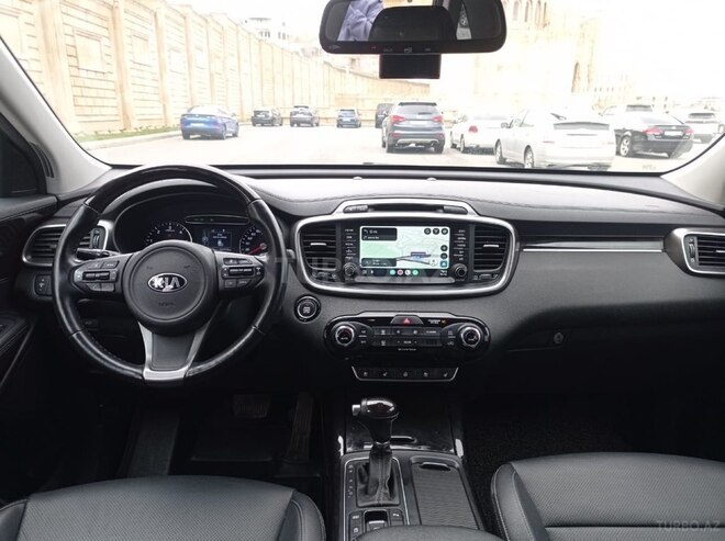 Kia Sorento-7