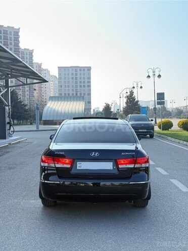 Hyundai Sonata-4