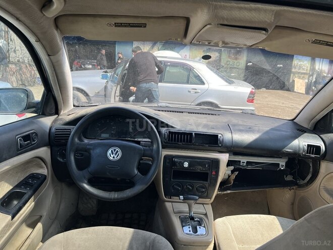 Volkswagen Passat-3