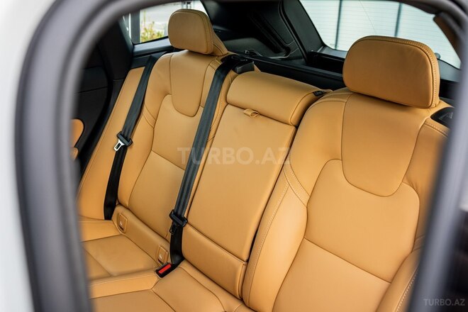 Volvo XC60-10