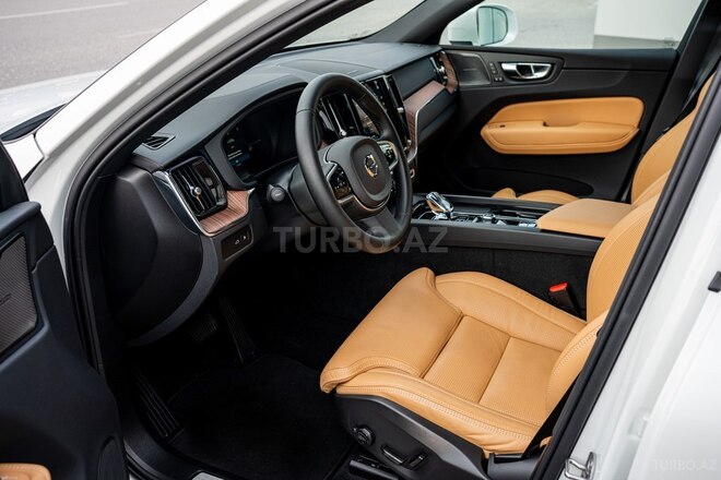 Volvo XC60-11