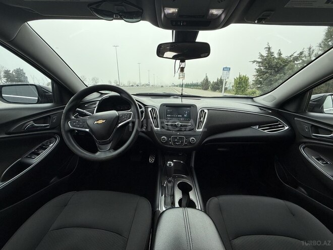 Chevrolet Malibu-5