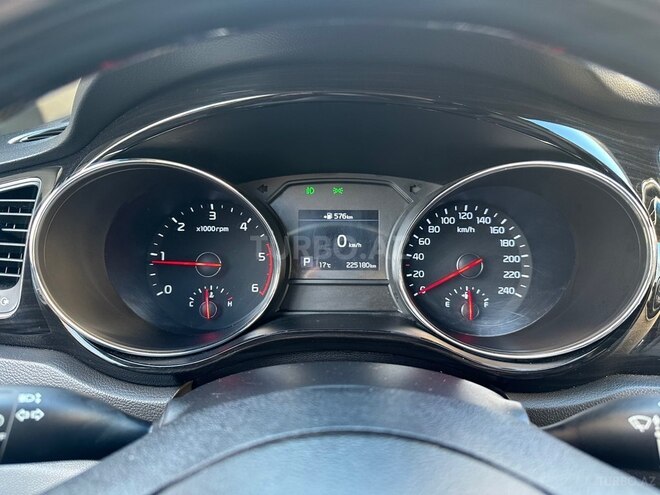 Kia Carnival 2018, 225,180 km - 2.2 l - Bakı