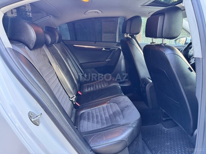 Volkswagen Passat-12