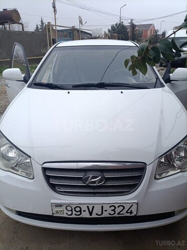 Hyundai Elantra-2