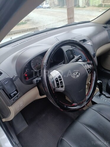 Hyundai Elantra-9