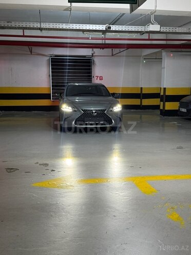 Lexus ES 300h-2
