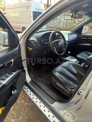 Hyundai Santa Fe-8