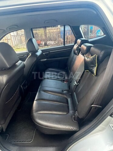 Hyundai Santa Fe-6