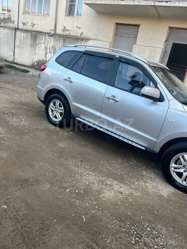 Hyundai Santa Fe-14