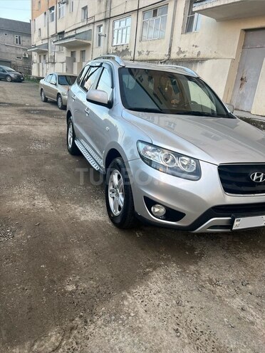 Hyundai Santa Fe-15