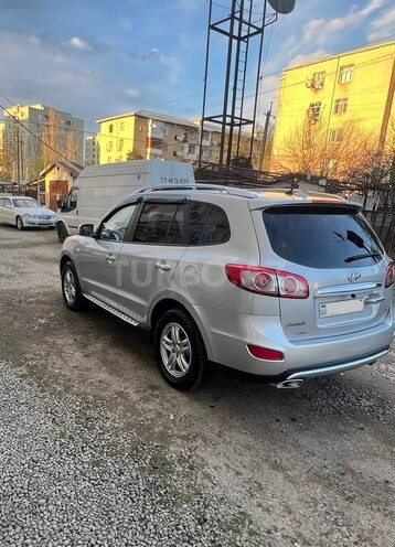 Hyundai Santa Fe-11