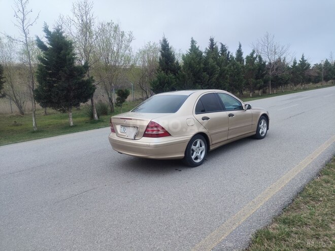 Mercedes C 230 2005, 242,316 km - 2.0 l - Bakı