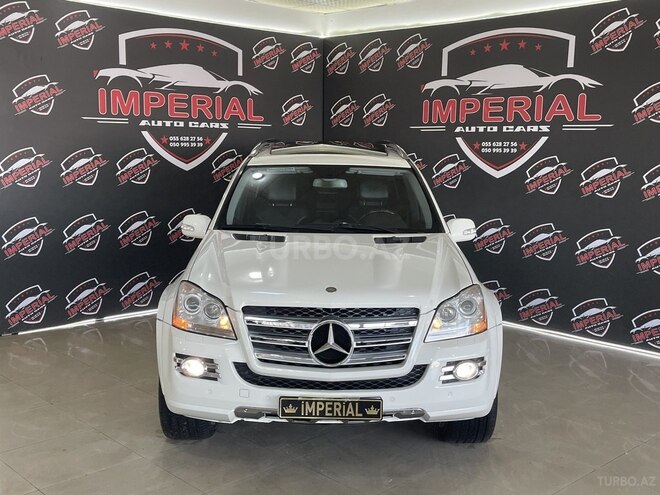 Mercedes GL 550 4MATIC-2