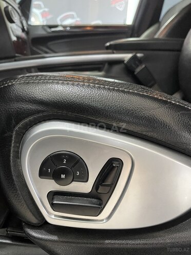 Mercedes GL 550 4MATIC-15