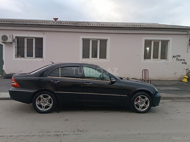 Mercedes C 240-19