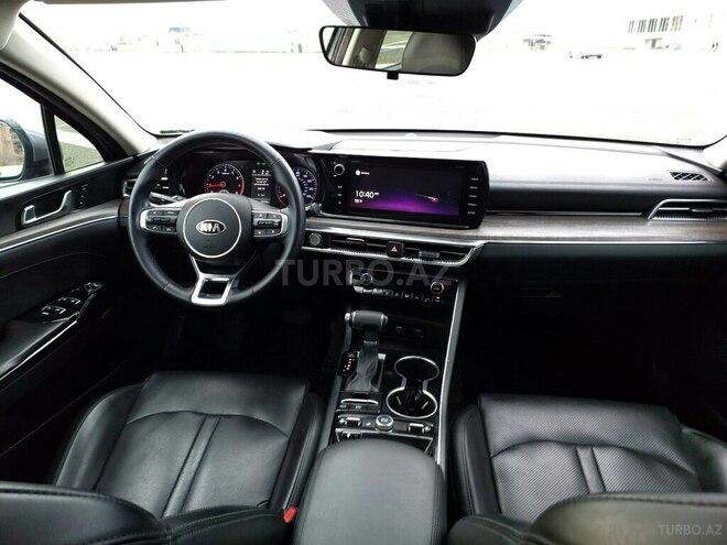 Kia K5-10