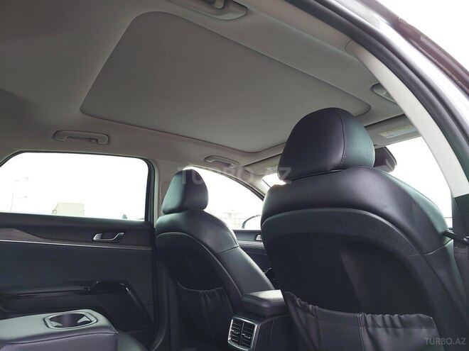 Kia K5-12