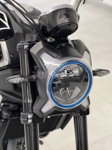 CFMOTO 250 CL-X-8