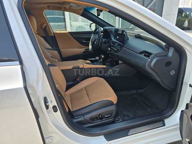 Lexus ES 250-10