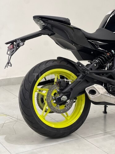 CFMOTO 650 NK-2