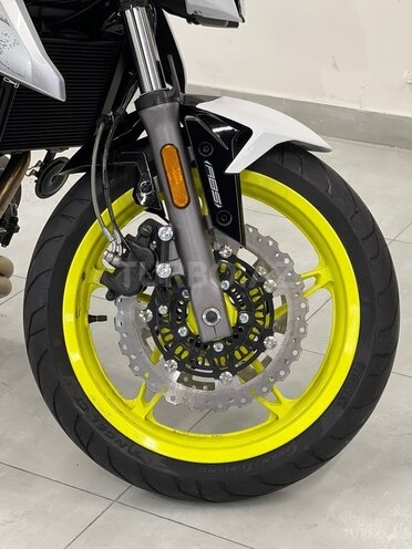 CFMOTO 650 NK-3