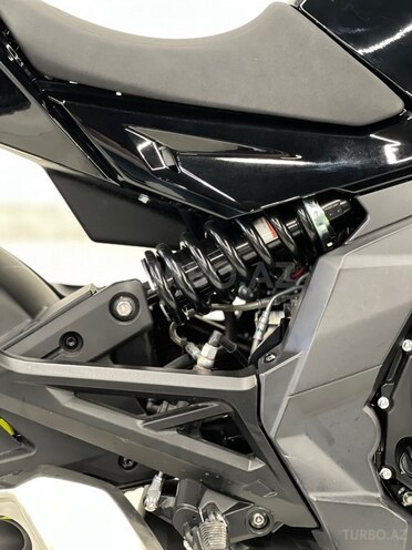 CFMOTO 650 NK-5
