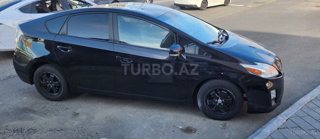 Toyota Prius-3