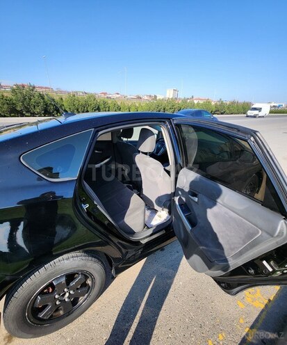 Toyota Prius-7