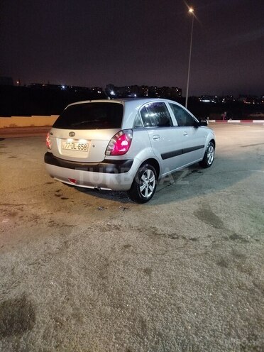 Kia Rio-4