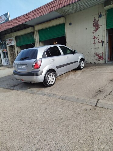 Kia Rio-2