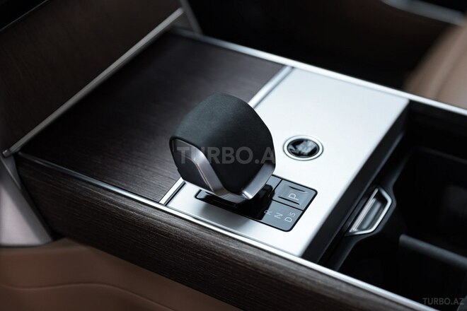 Land Rover Range Rover-12
