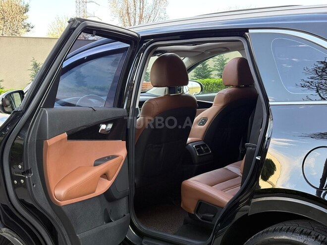 Kia Sorento-13